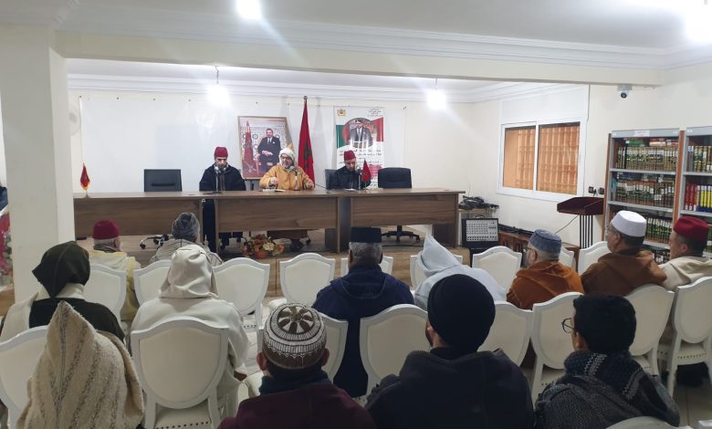 تازة: المجلس العلمي المحلي يعقد لقاءً توجيهيًا مع المحفظين الرسميين لمراكز التحفيظ