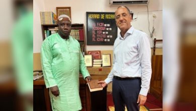 ساو تومي وبرينسيب: المغرب يسلم نسخاً من القرآن الكريم لمسجد ساو تومي بمناسبة رمضان