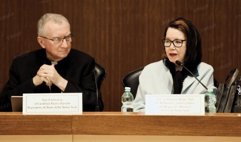 رجاء ناجي مكاوي: الدبلوماسية الدينية صوتٌ موثوق لتعزيز الحوار والسلام