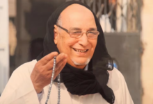 الملك محمد السادس: رحيل الشيخ لارباس ولد الشيخ محمد الأغظف خسارة للمغرب